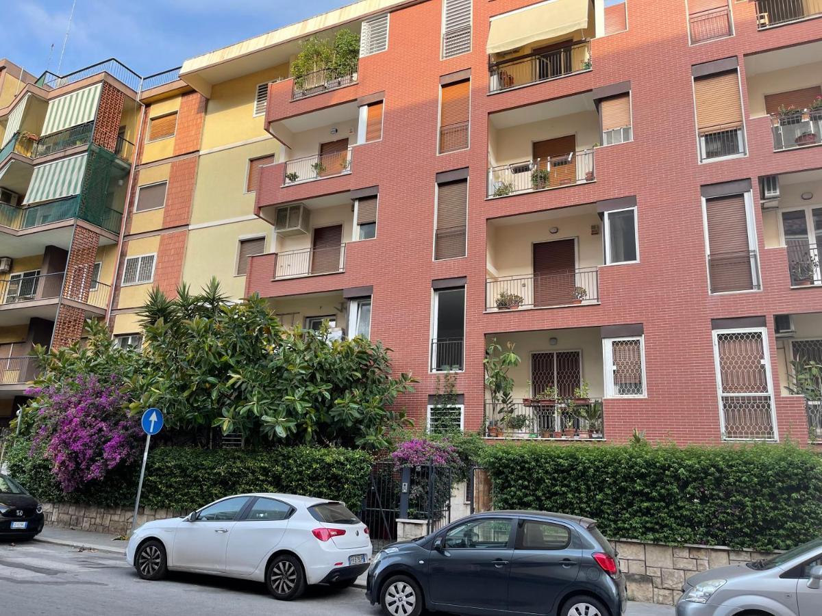 Moderno Home 1 Бари Экстерьер фото